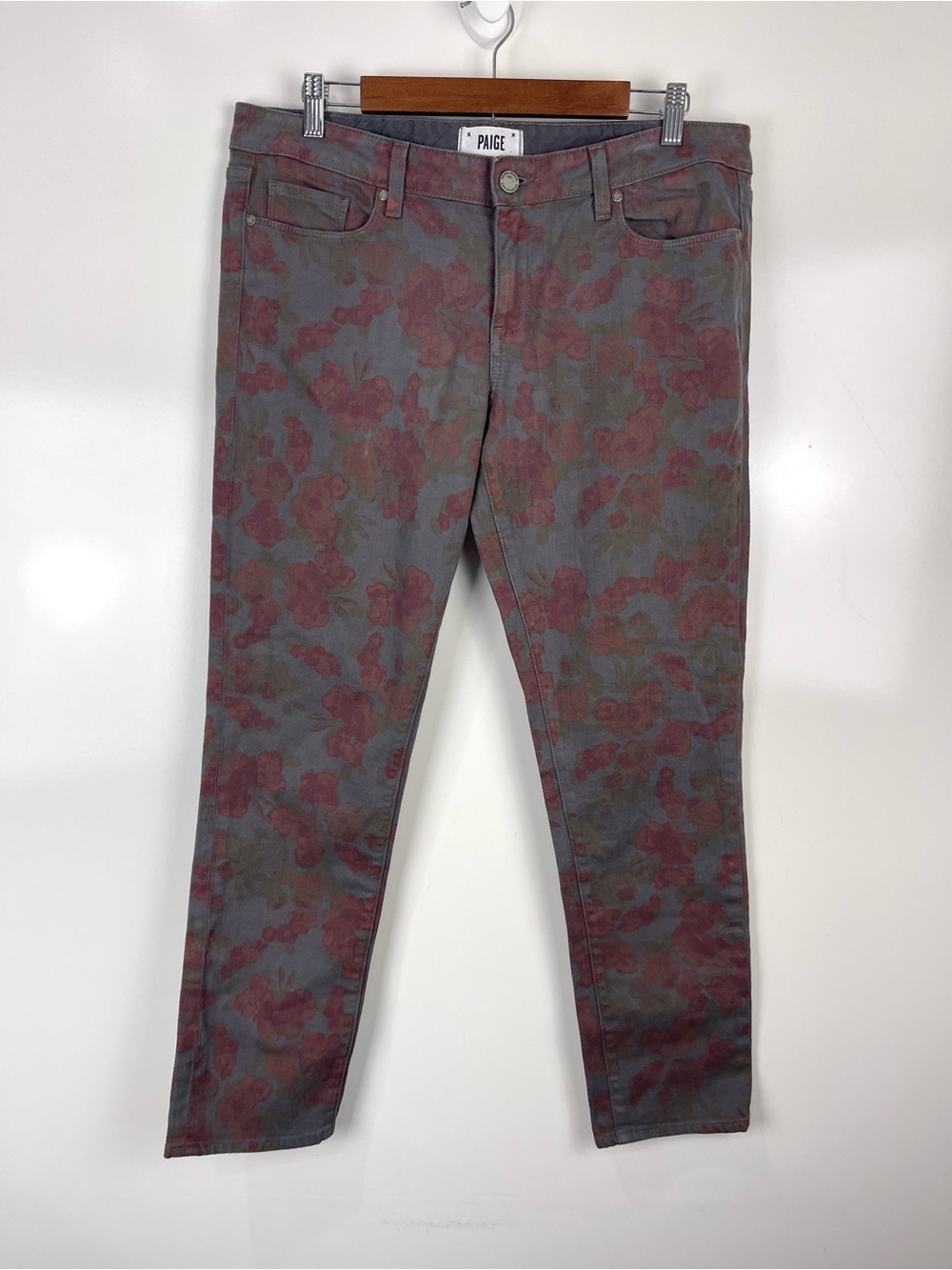 PAIGE Skyline Peg Ankle Skinny Jeans Women’s Size 32 Gray Red Floral Low Rise
